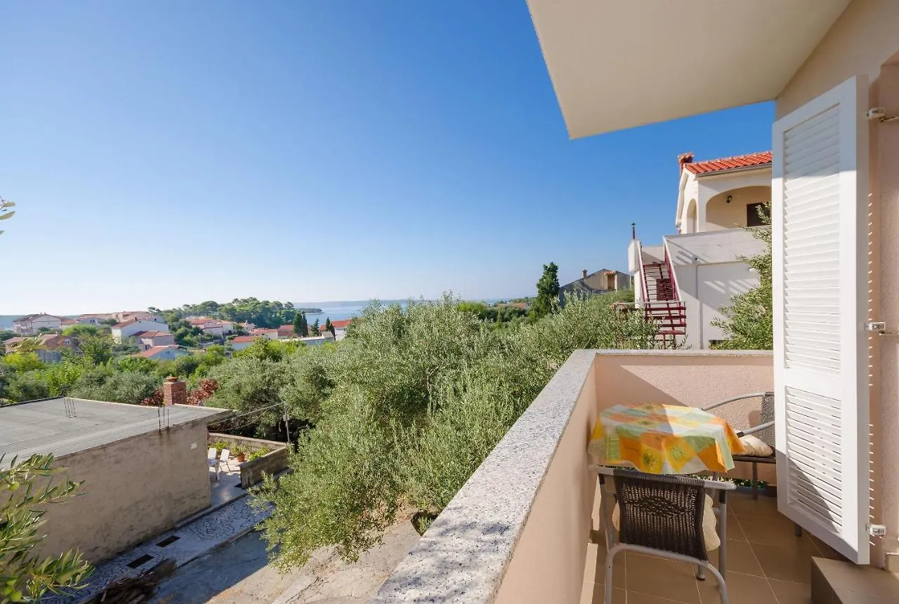 Apartments Blazenka Banjol