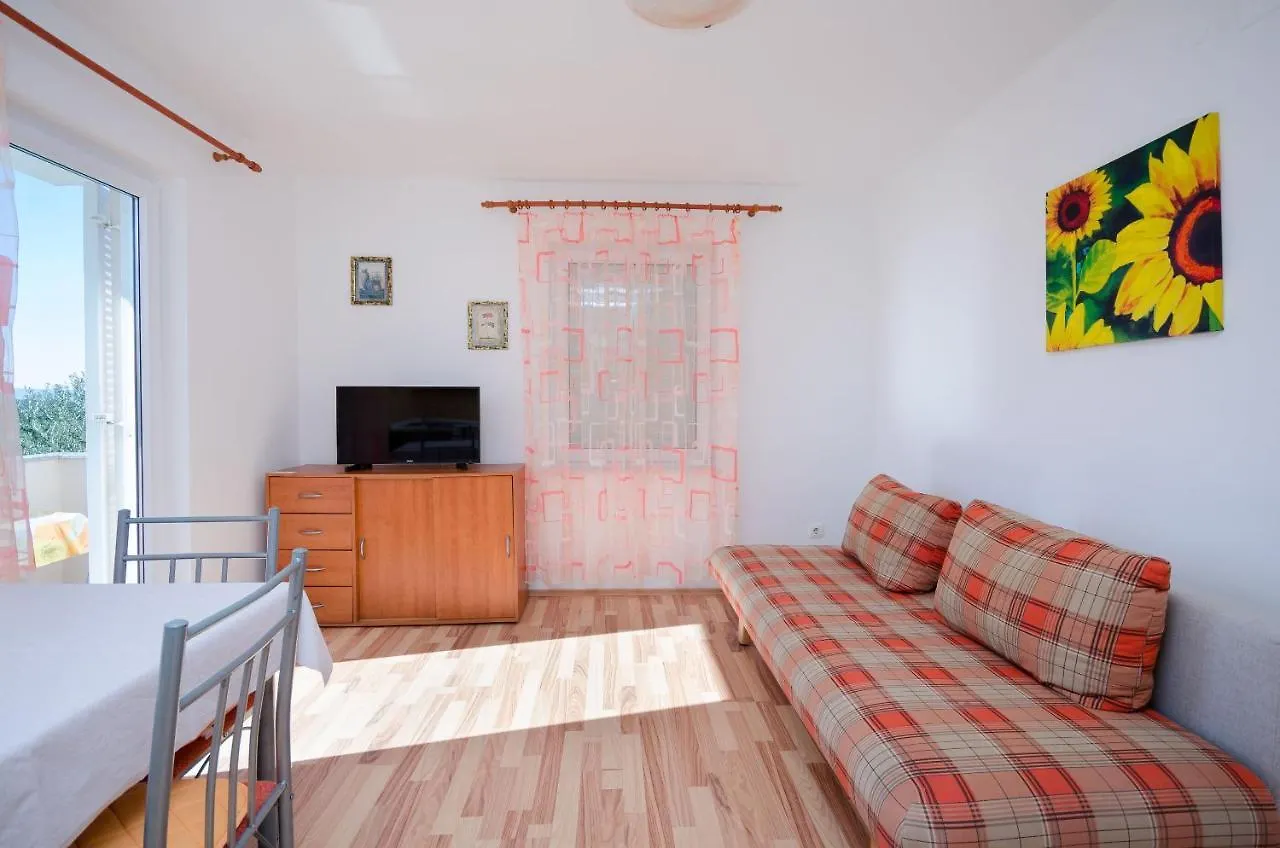 Apartments Blazenka Banjol