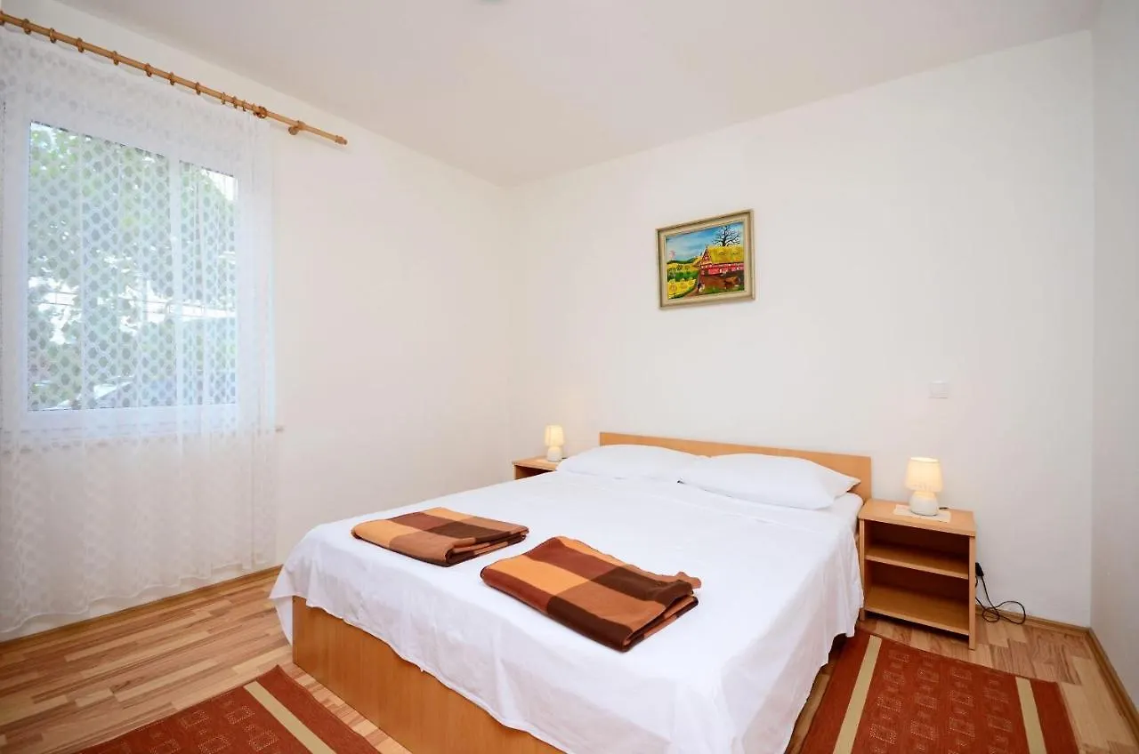 Apartments Blazenka Banjol